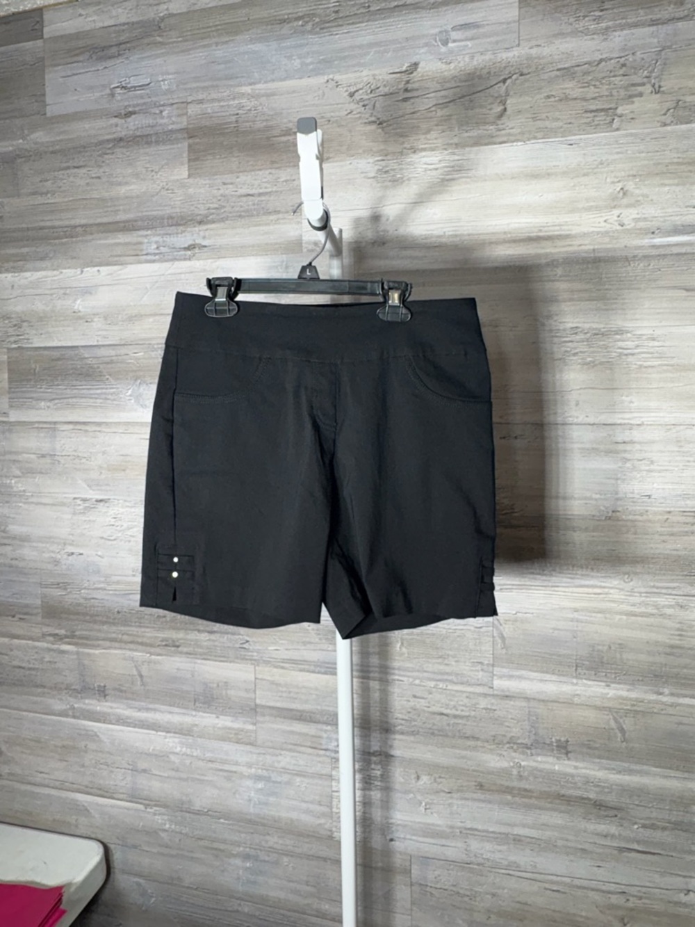 hearts of palm Black Women's Bermuda Shorts with Side Details 2037